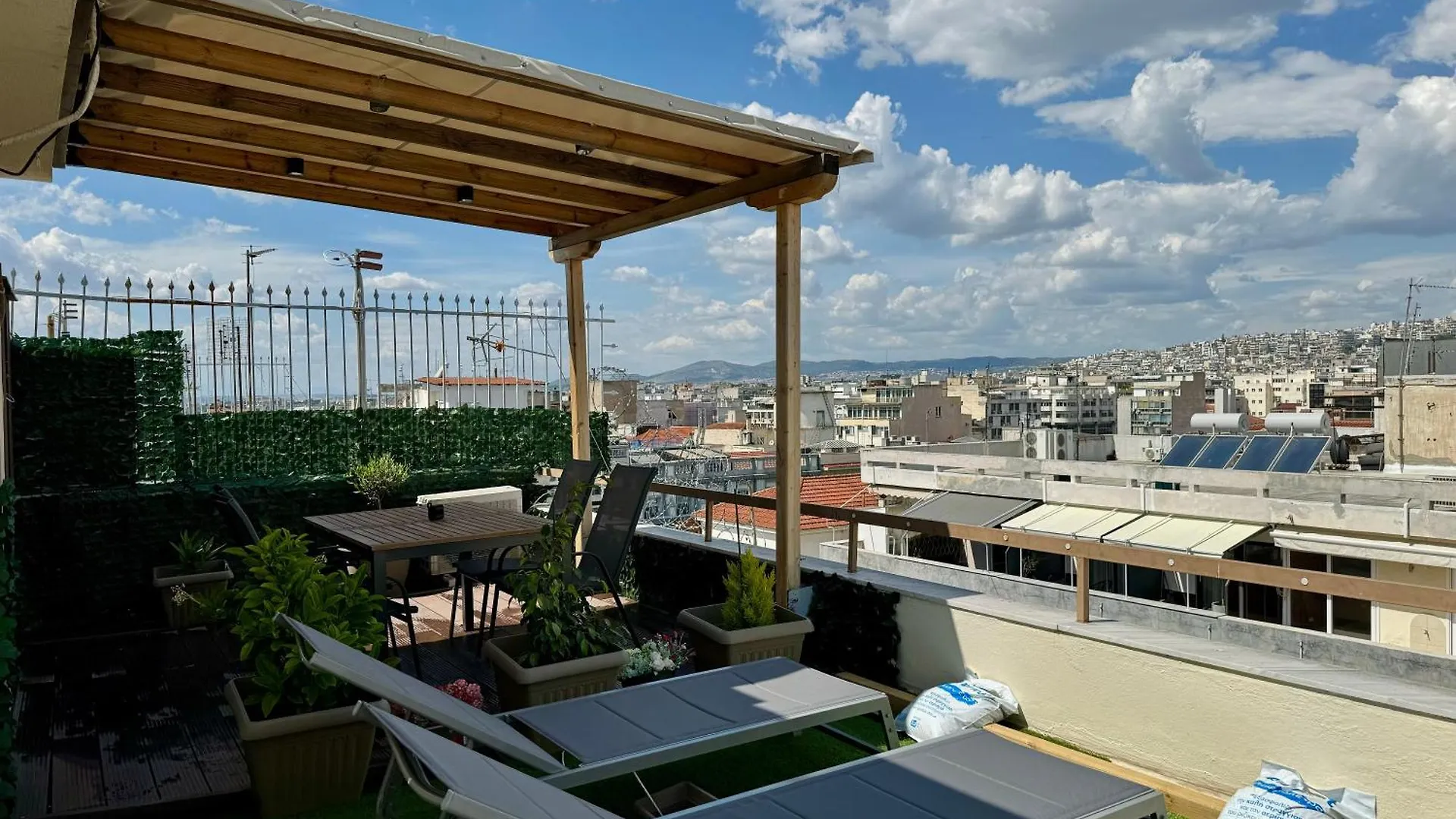 Apartamento Rooftop Mini Suite-Roof Deck-Sunbeds-City View Tessalónica