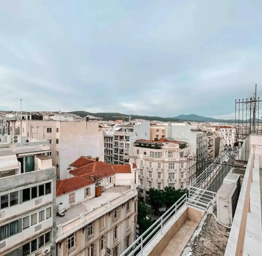 Апартаменты Rooftop Mini Suite-Roof Deck-Sunbeds-City View Салоники